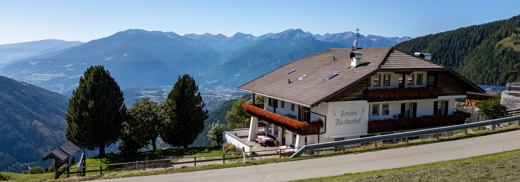 Sonnige & ruhige Panorama-Lage auf 1560 m